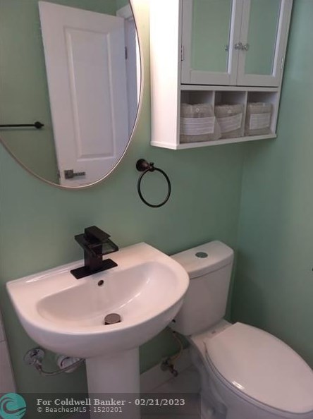 1861 161 St, Miami FL  33162-4817 exterior