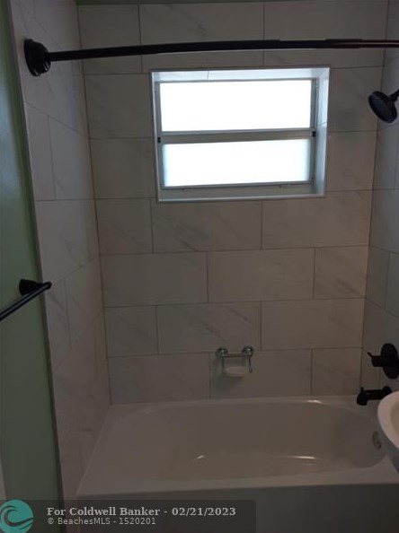 1861 161 St, Miami FL  33162-4817 exterior
