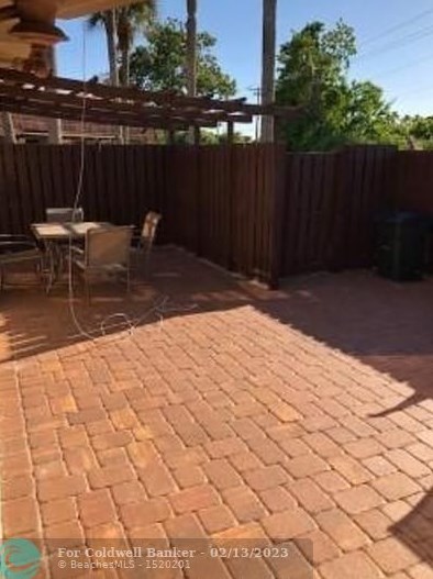 8278 Boca Rio Dr, Boca Raton FL 33433-8317 exterior