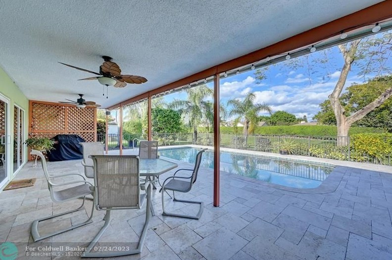 9975 Ramblewood Dr, Pompano Beach FL  33071-6559 exterior