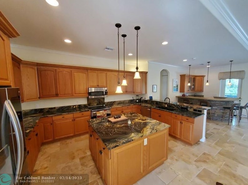 8234 Sanctuary Dr, Hobe Sound FL  33455-3960 exterior
