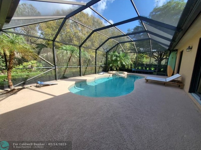 8234 Sanctuary Dr, Hobe Sound FL  33455-3960 exterior