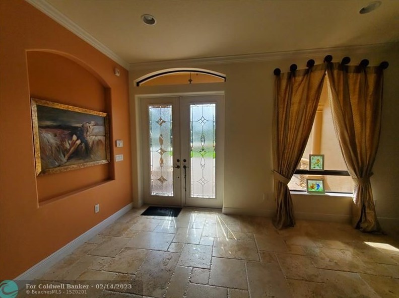 8234 Sanctuary Dr, Hobe Sound FL  33455-3960 exterior