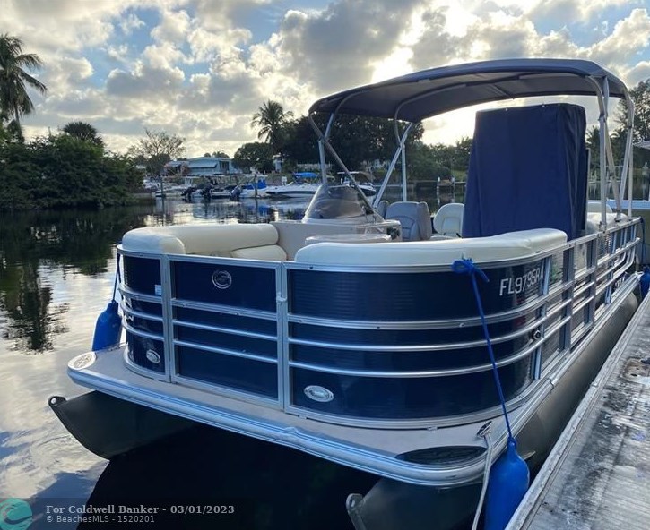 5064 Heatherhill Ln, Boca Raton FL  33486-8577 exterior