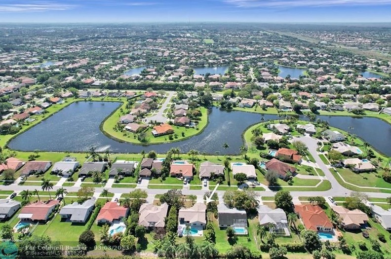 10561 Paso Fino Dr, Lake Worth FL  33449-8009 exterior