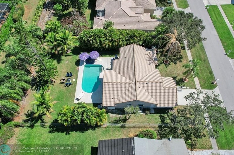 10561 Paso Fino Dr, Lake Worth FL  33449-8009 exterior