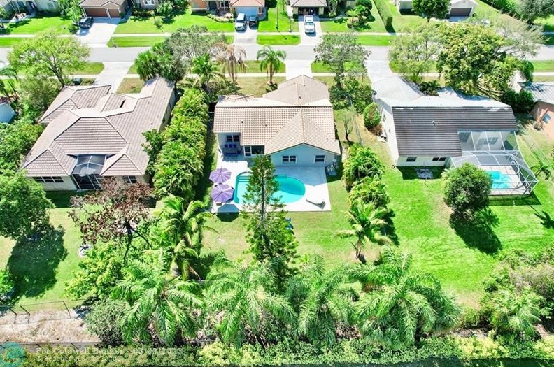 10561 Paso Fino Dr, Lake Worth FL  33449-8009 exterior