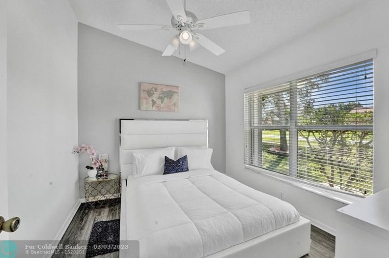 10561 Paso Fino Dr, Lake Worth FL  33449-8009 exterior