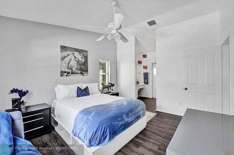 10561 Paso Fino Dr, Lake Worth FL  33449-8009 exterior