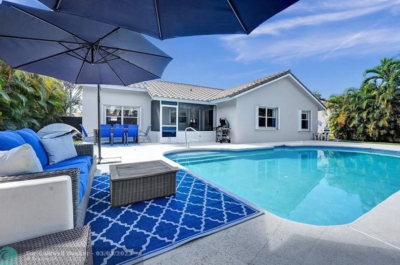 10561 Paso Fino Dr, Lake Worth FL  33449-8009 exterior