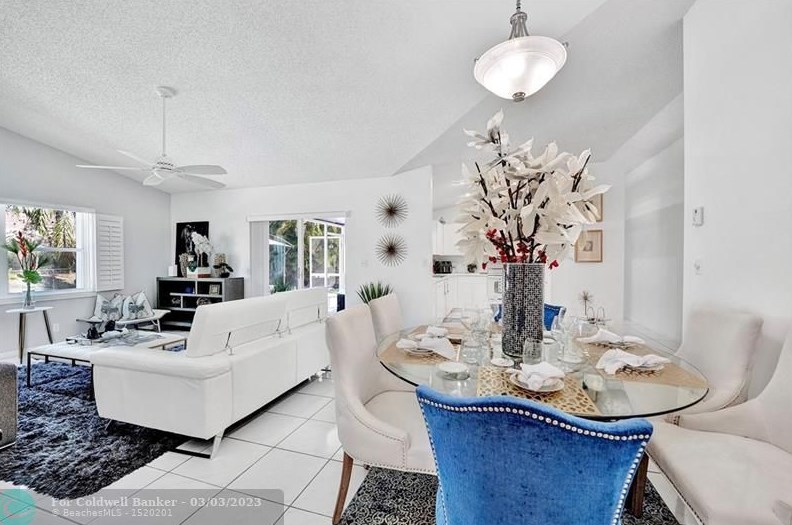 10561 Paso Fino Dr, Lake Worth FL  33449-8009 exterior