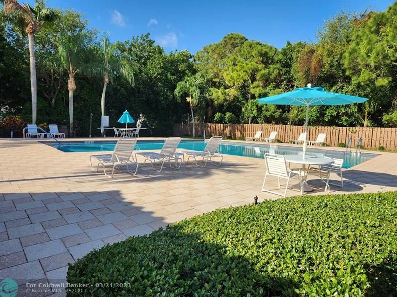 321 Norwood Ter, Boca Raton FL 33431-6532 exterior