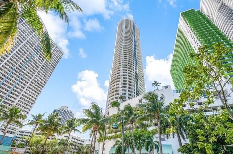 1750 Bayshore Dr, Miami FL 33132-3207 exterior