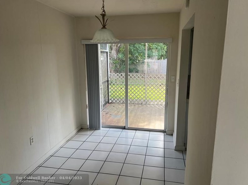 761 62nd Ave, Hollywood FL  33023-1334 exterior