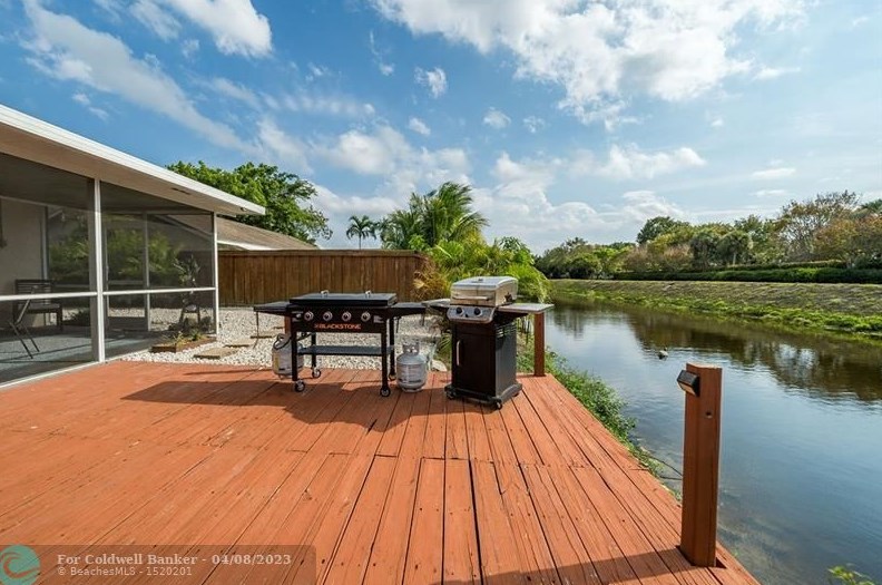 9648 Richmond Cir, Boca Raton FL  33434-2329 exterior