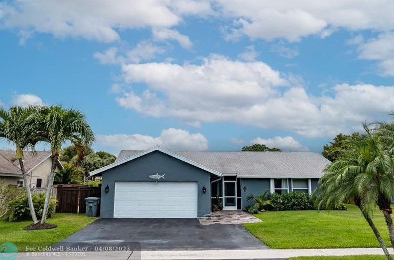 9648 Richmond Cir, Boca Raton FL  33434-2329 exterior