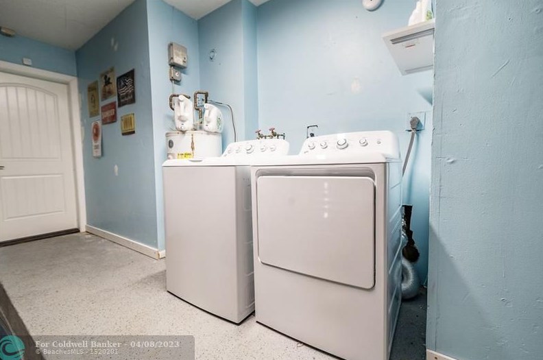 9648 Richmond Cir, Boca Raton FL  33434-2329 exterior