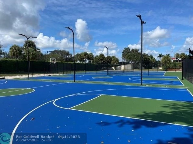 9339 Southampton Pl, Boca Raton FL  33434-2858 exterior