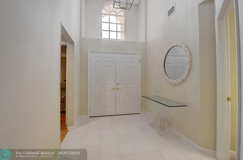 10921 Ladera Ln, Boca Raton FL  33498-1585 exterior