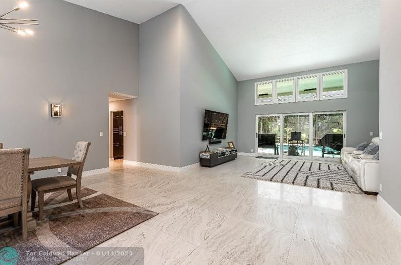 6148 Vista Linda Ln, Boca Raton FL  33433-8225 exterior