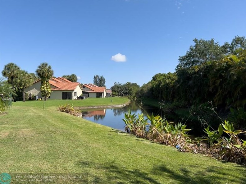 18594 Woodstream Dr, Boca Raton FL  33498-6332 exterior