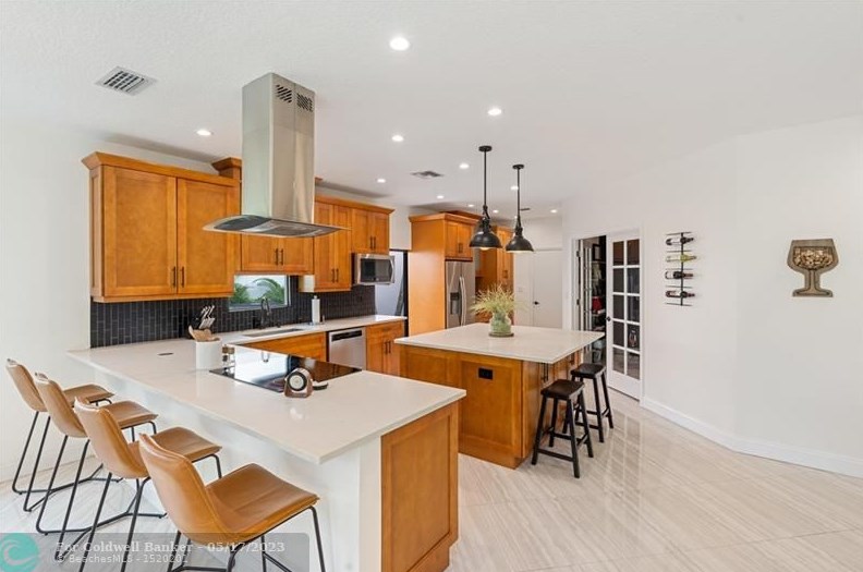 5556 Fox Hollow Dr, Boca Raton FL  33486-8647 exterior