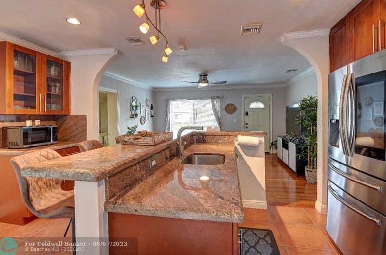 1516 Plunkett St, Hollywood FL 33020-5765 exterior