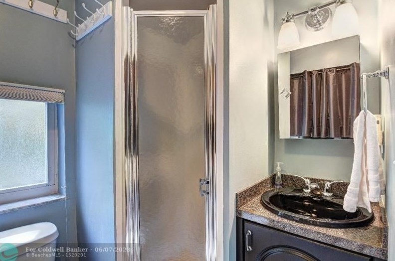 1516 Plunkett St, Hollywood FL 33020-5765 exterior