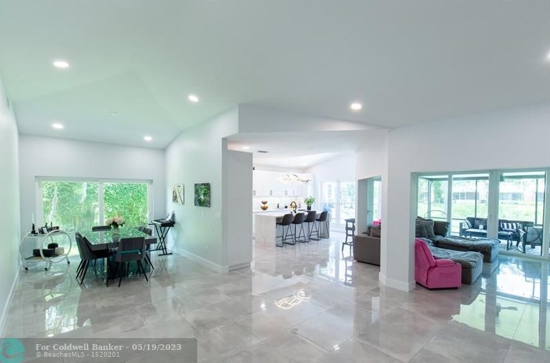 2663 Baccarat Dr, Hollywood FL  33026-3727 exterior