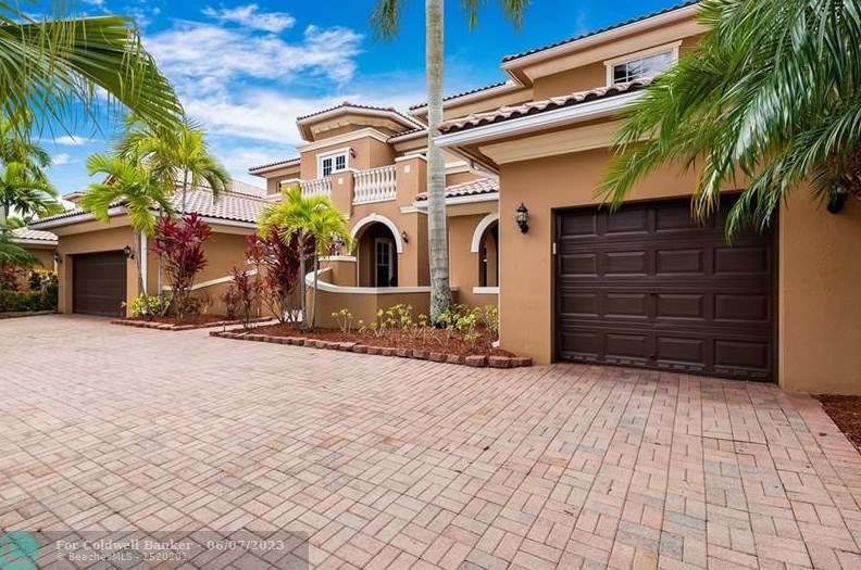 11684 69th Pl, Pompano Beach FL 33073-1919 exterior