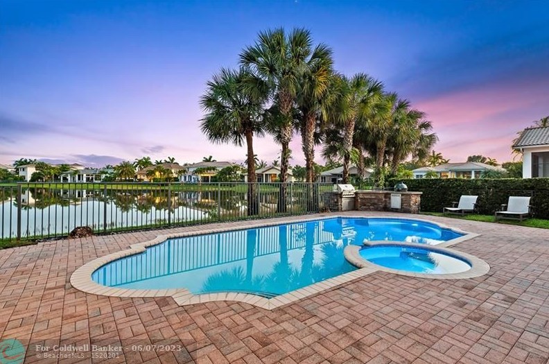 11684 69th Pl, Pompano Beach FL 33073-1919 exterior
