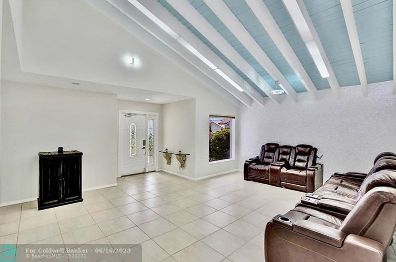 10066 Camelback Ln, Boca Raton FL  33498-4713 exterior