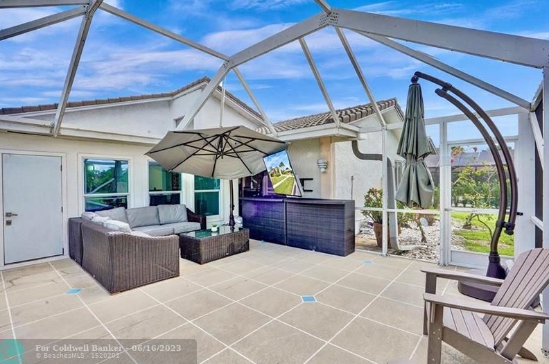 10066 Camelback Ln, Boca Raton FL  33498-4713 exterior