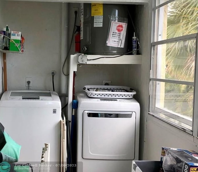 3777 78th Ave, Hollywood FL  33024-8317 exterior