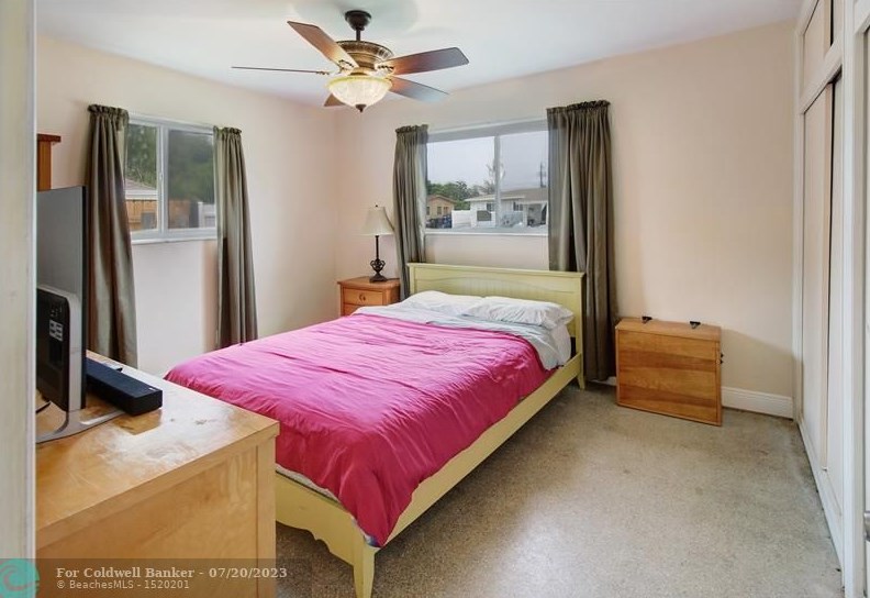 7251 Arthur St, Hollywood FL 33024-5418 exterior