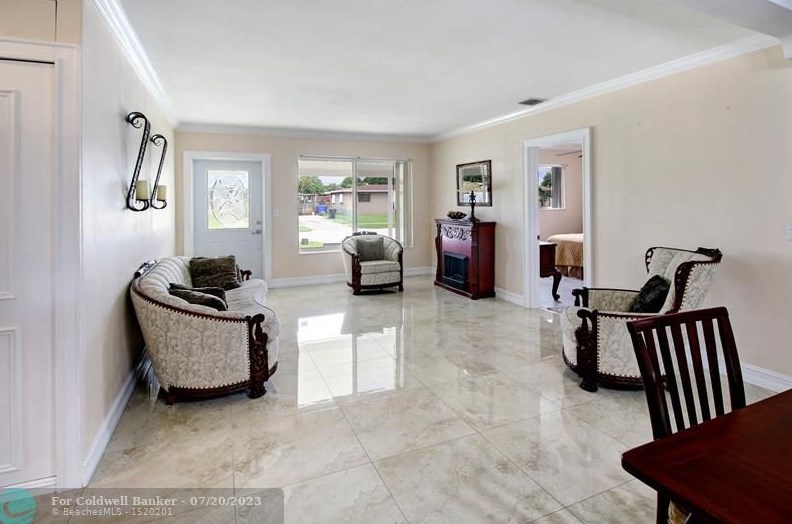 7251 Arthur St, Hollywood FL 33024-5418 exterior