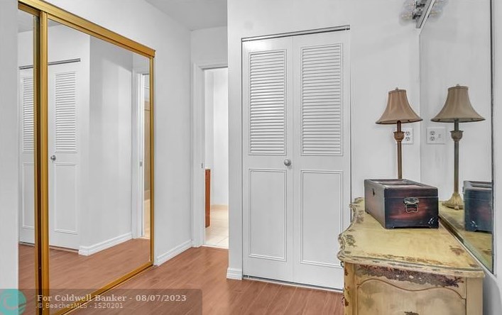 4944 Sheridan St, Hollywood FL 33026-1422 exterior