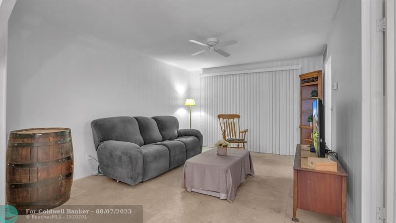 4944 Sheridan St, Hollywood FL 33026-1422 exterior