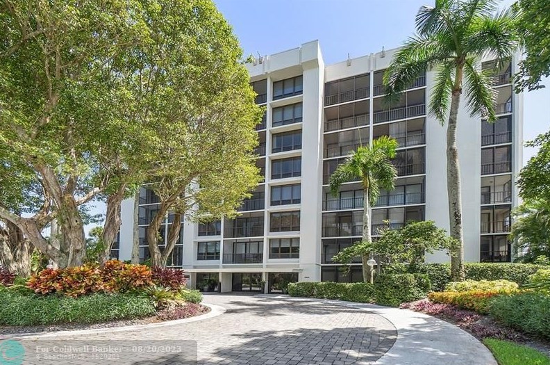 6805 Willow Wood Dr, Boca Raton FL  33434-3536 exterior