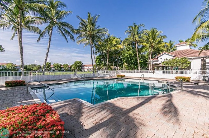 2830 82nd Ave, Hollywood FL  33025-7404 exterior