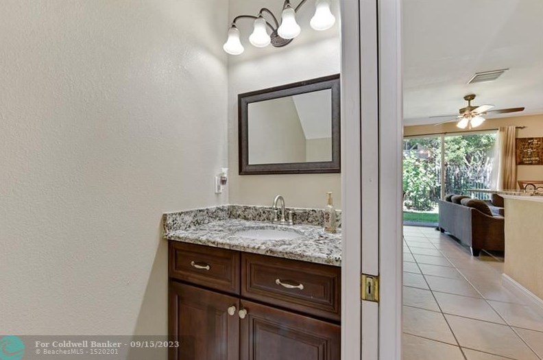 2600 83 Ave, Hollywood FL 33025-7413 exterior