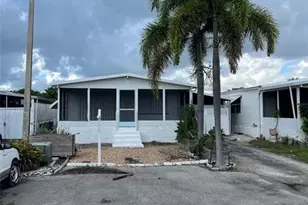 5627 Lagoon Dr, Fort Lauderdale, FL 33312 - Photo 1