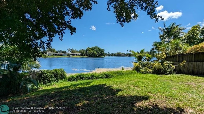 1511 87th Way, Hollywood FL  33024-4742 exterior