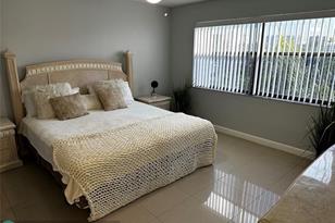 105 S Riverside Dr, Pompano Beach, FL 33062 - Photo 7