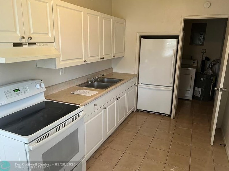 1410 69th Ave, Hollywood FL  33024-5614 exterior