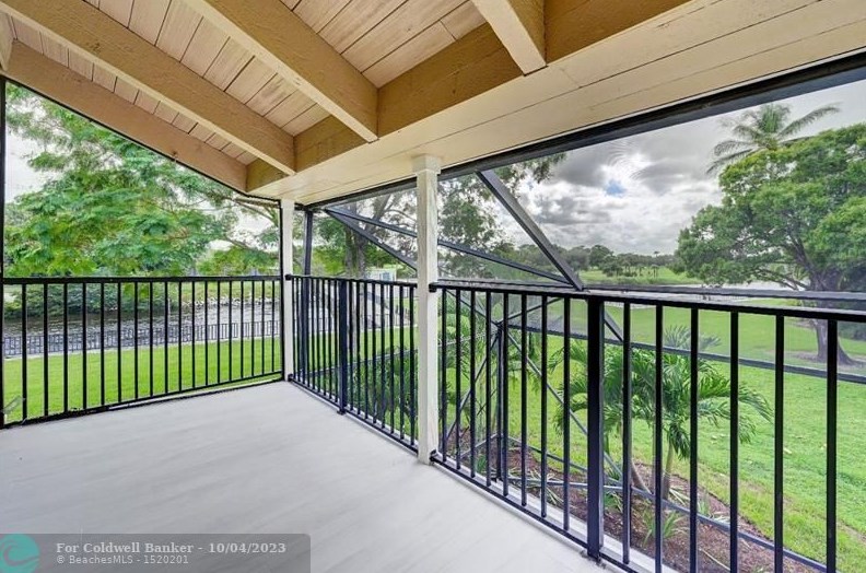 5638 Santiago Cir, Boca Raton FL  33433-7297 exterior