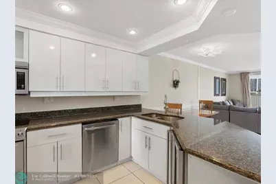 18260 N Bay Rd, Unit #304, Sunny Isles Beach, FL 33160 - Photo 3