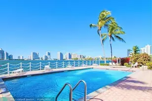 18260 N Bay Rd, Sunny Isles Beach, FL 33160 - Photo 45