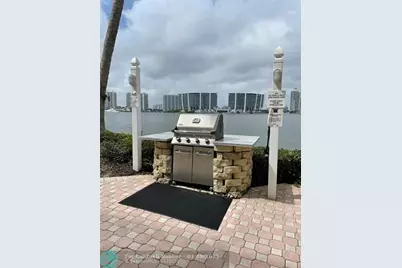 18260 N Bay Rd, Unit #304, Sunny Isles Beach, FL 33160 - Photo 41