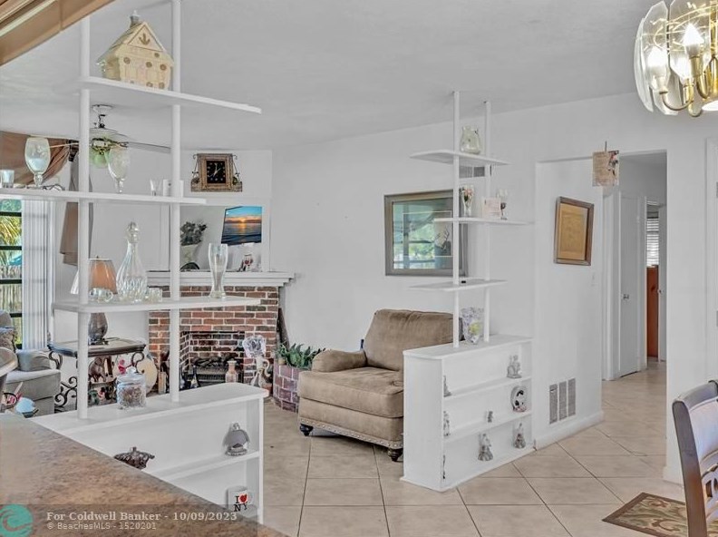 4841 175 Ter, Miami FL 33056-3612 exterior